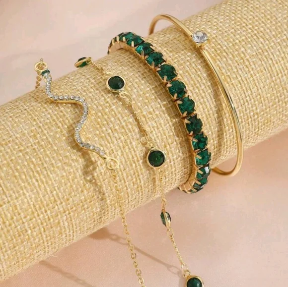 4pcs Green and Gold Bracelet Set - Picture 2 of 4